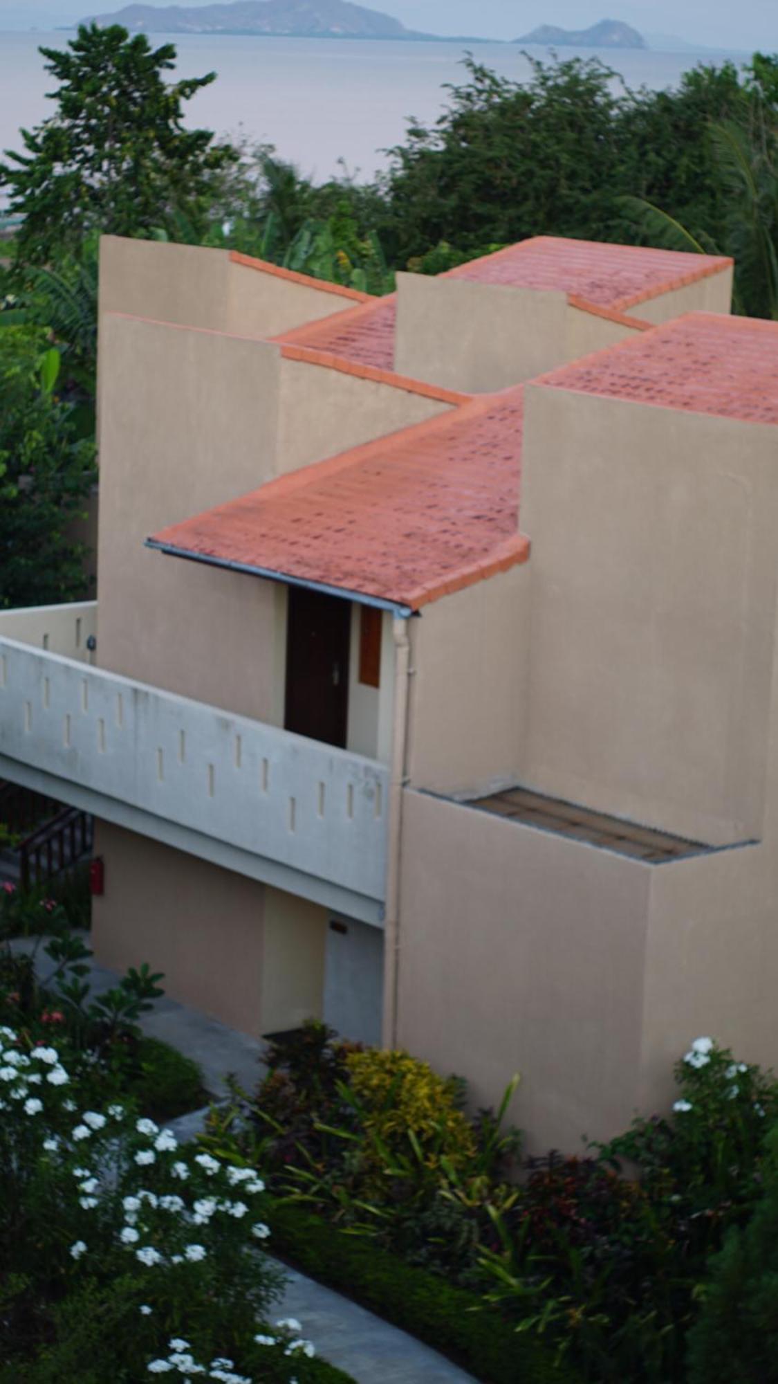 Luwansa Beach Hotel Labuan Bajo Exterior photo